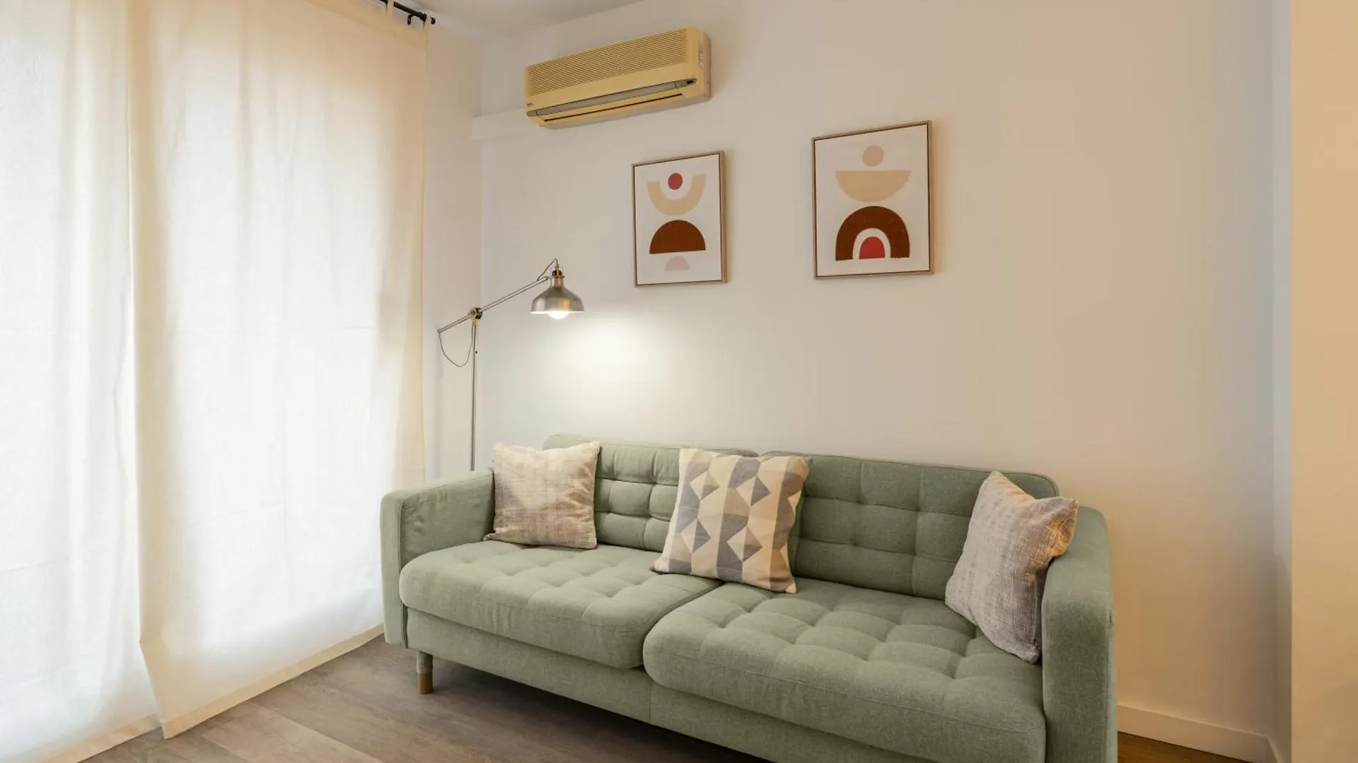 Apartment Apartamento Con Dos Grandes Terrazas En Girona Spain